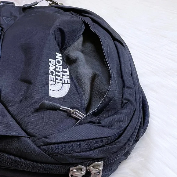 The North Face Router 40 Liter Navy Backpack - Picture 4 of 8